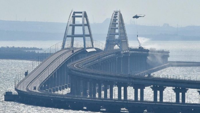 Крымский мост,