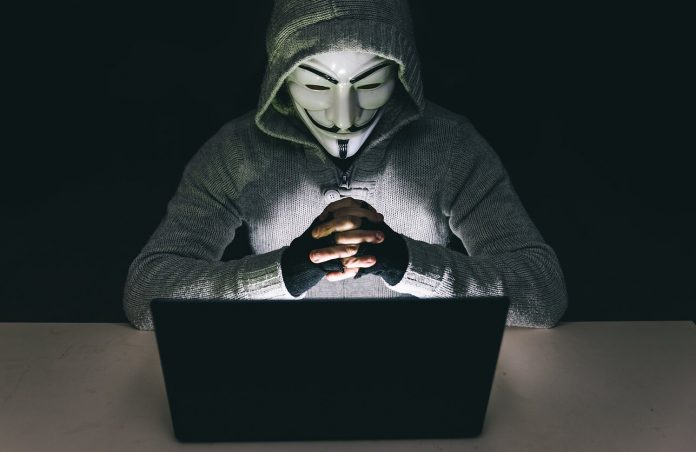 Израильская хакерская группа «Гонджешке Даранде» атаковала криптовалютную биржу Nobitex в Иране, угрожая раскрыть внутренние данные из-за обвинений в финансировании терроризма. Израильская хакерская группа «Гонджешке Даранде» атаковала криптовалютную биржу Nobitex в Иране, угрожая раскрыть внутренние данные из-за обвинений в финансировании терроризма.