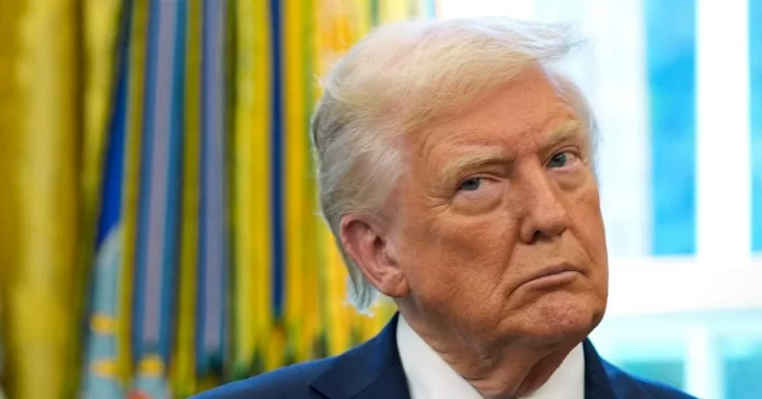 Трамп объявил о мирном соглашении между Конго и Руандой при посредничестве США. Делегации приедут в Вашингтон для подписания, сообщил экс-президент. Трамп объявил о мирном соглашении между Конго и Руандой при посредничестве США. Делегации приедут в Вашингтон для подписания, сообщил экс-президент.