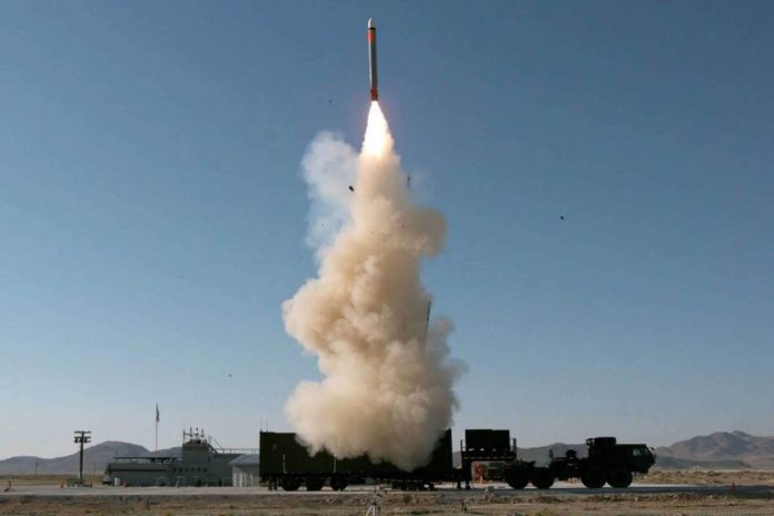 Германия хочет закупить у США ракетные комплексы Typhon с дальностью до 2000 км. Вашингтон изучает возможность передачи систем Берлину. Германия хочет закупить у США ракетные комплексы Typhon с дальностью до 2000 км. Вашингтон изучает возможность передачи систем Берлину.