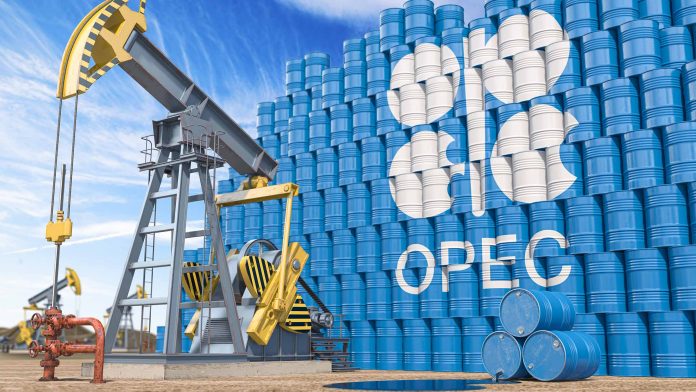 ОПЕК+ планирует увеличить добычу нефти, что может привести к падению цен Brent ниже $60 за баррель, по оценке Bloomberg. ОПЕК+ планирует увеличить добычу нефти, что может привести к падению цен Brent ниже $60 за баррель, по оценке Bloomberg.