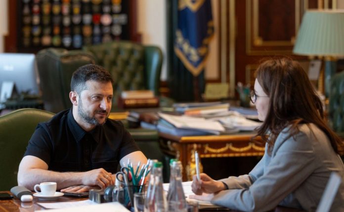 Президент Владимир Зеленский предложил Юлии Свириденко занять пост премьер-министра после обсуждения международных соглашений по восстановлению Украины.