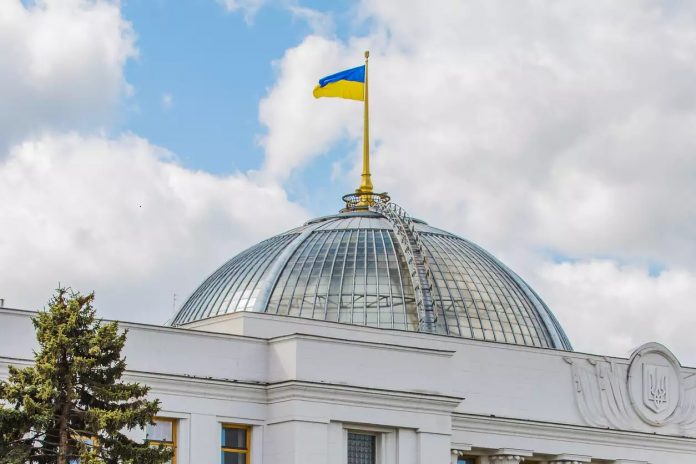 Верховная Рада планирует назначить новый состав Кабинета Министров 17 июля, на следующий день после голосования об отставке действующего правительства. Верховная Рада планирует назначить новый состав Кабинета Министров 17 июля, на следующий день после голосования об отставке действующего правительства.