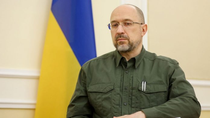 Премьер-министр Украины Денис Шмыгаль может возглавить Минобороны, его пост, вероятно, займет Юлия Свириденко, сообщают источники. Премьер-министр Украины Денис Шмыгаль может возглавить Минобороны, его пост, вероятно, займет Юлия Свириденко, сообщают источники.