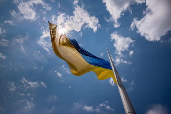 24 августа Украина отметит День Независимости с ограниченными праздниками из-за военного положения, включая бесплатные экскурсии и благотворительные мероприятия в Киеве. 24 августа Украина отметит День Независимости с ограниченными праздниками из-за военного положения, включая бесплатные экскурсии и благотворительные мероприятия в Киеве.