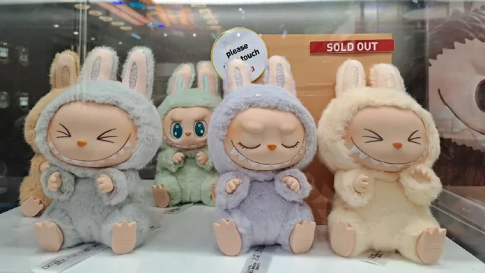 Производитель игрушек Pop Mart сообщил о рекордном росте финансовых показателей в первом полугодии 2025 года, особенно в Северной Америке и Европе.