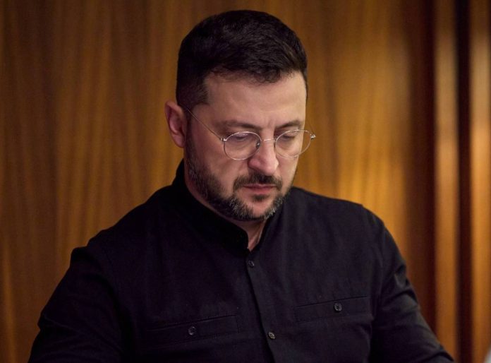 Зеленский подчеркнул важность переговоров для окончания войны, но заявил, что Россия препятствует встречам лидеров. Дипломатия и санкции — возможные пути к миру. Зеленский подчеркнул важность переговоров для окончания войны, но заявил, что Россия препятствует встречам лидеров. Дипломатия и санкции — возможные пути к миру.