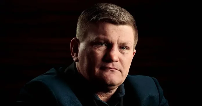Бывший чемпион мира Рикки Хаттон найден мёртвым в Манчестере. Ему было 46 лет. Полиция исключает насильственную смерть. Бывший чемпион мира Рикки Хаттон найден мёртвым в Манчестере. Ему было 46 лет. Полиция исключает насильственную смерть.