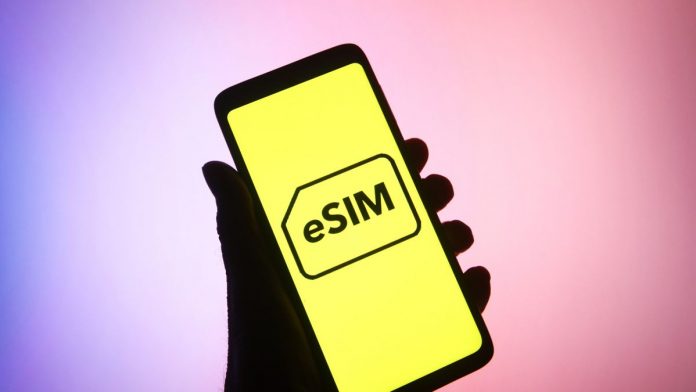 Apple представила iPhone Air с ультратонким дизайном и без слота для SIM-карты. Первый глобальный смартфон компании с поддержкой eSIM. Apple представила iPhone Air с ультратонким дизайном и без слота для SIM-карты. Первый глобальный смартфон компании с поддержкой eSIM.
