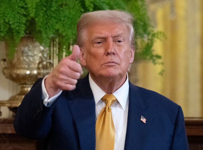 Дональд Трамп готов обсудить отмену запрета на применение Украиной американского дальнобойного оружия против России.