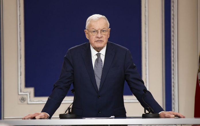 Кит Келлог сообщил, что Трамп разрешил Украине наносить дальние удары по России, окончательное решение по Tomahawk пока не принято.