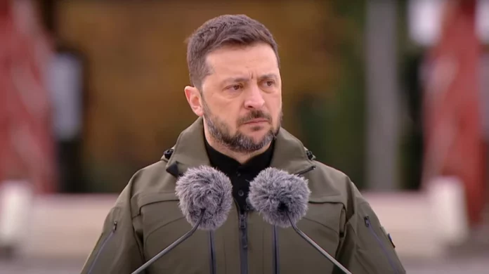 Зеленский в День защитников наградил более 1600 военных и подтвердил стойкость Украины против российской агрессии.