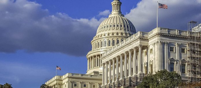 Сенат США не принял закон о временном финансировании, продлевая федеральный «шатдаун». Трамп и Шумер прокомментировали ситуацию. Сенат США не принял закон о временном финансировании, продлевая федеральный «шатдаун». Трамп и Шумер прокомментировали ситуацию.