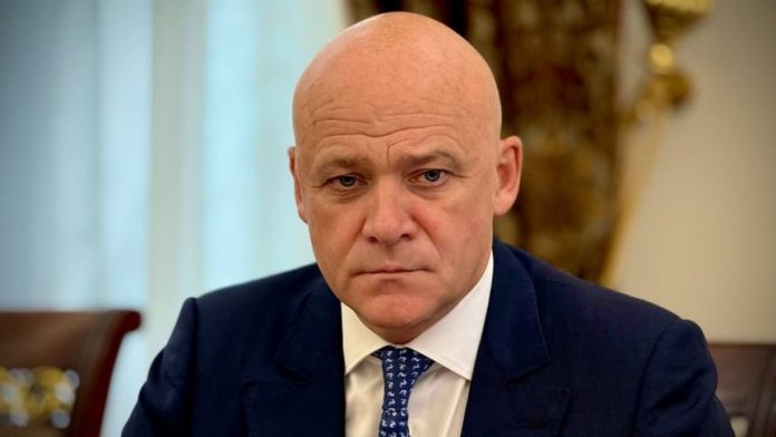 Комиссия при президенте решила лишить мэра Одессы Геннадия Труханова гражданства Украины. Зеленский готовит соответствующий указ.