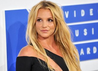 Бритни Спирс удалила Instagram после конфликта с Кевином Федерлайном и тревожных публикаций Бритни Спирс удалила Instagram после тревожных публикаций и скандала с мемуарами Кевина Федерлайна, вызвав волну беспокойства у поклонников.