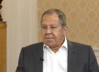 Политический статус Лаврова ослаблен после отмены встречи Путина с Трампом Сергей Лавров попал в немилость к Владимиру Путину после срыва саммита с Трампом и потерял статус главы делегации России на саммите G20.