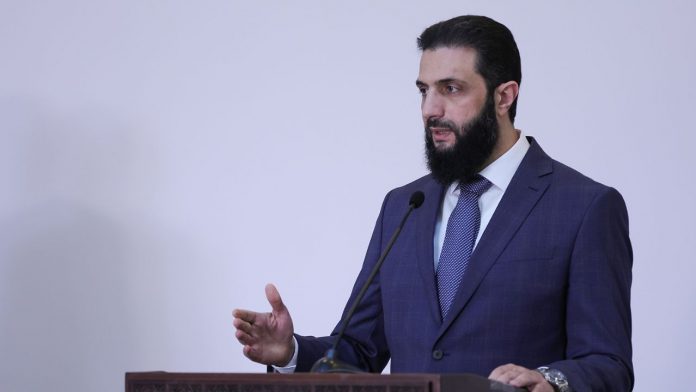 США предложили Совбезу ООН отменить санкции против президента Сирии Ахмеда аш-Шараа перед его встречей с Дональдом Трампом, сообщает КавПолит.