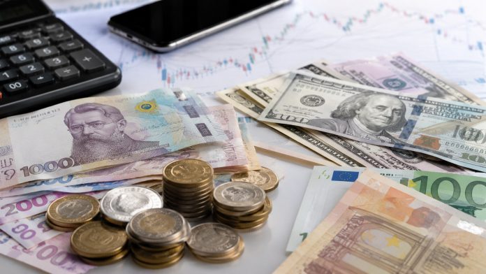 Курс доллара в Украине достиг исторического максимума 44,26 грн: НБУ установил новые значения на 25 мая и показал ослабление гривни к евро
