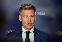 Венгрия сняла вето по оружию для Украины: ЕС готовит компенсации странам-донорам Венгрия сняла вето на компенсации ЕС за оружие Украине. Решение может разблокировать миллиарды евро для стран-доноров.