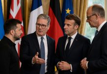 Стармер, Макрон и Мерц призвали Путина к прекращению огня в Украине Прекращение огня в Украине потребовали Стармер, Макрон и Мерц после встречи с Зеленским в Лондоне. Какие условия назвала Европа.