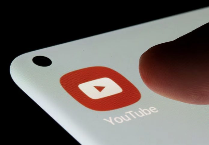 Возвращение личных сообщений в YouTube: видеохостинг официально перезапускает Direct Messages в мобильном приложении для удобного обмена видео и чатов.