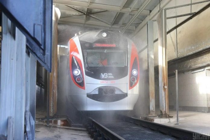 Скоростной поезд в Одессу запускается Укрзалізницею из Киева и Днепра с 27 июня. Узнайте подробности нового расписания поездов Интерсити и частоту рейсов. Скоростной поезд в Одессу запускается Укрзалізницею из Киева и Днепра с 27 июня. Узнайте подробности нового расписания поездов Интерсити и частоту рейсов.
