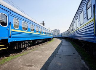 Укрзализныця запускает дополнительные поезда в Карпаты: расписание на июнь Дополнительные поезда в Карпаты назначает Укрзализныця в июне. Узнайте расписание и маршруты движения составов из Киева в Рахов и Мукачево на ближайшие выходные.