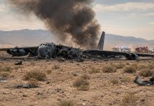 В США разбился бомбардировщик B-52: почему авария в Мохаве стала тревожным сигналом B-52 разбился в Калифорнии после взлета с базы Эдвардс. Погибли 8 человек, США расследуют причины аварии.