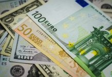 Курс валют 17 июня 2026 в Украине: доллар держится около 45 грн, евро остается выше 52 грн Курс валют 17 июня почти не изменился: доллар продают около 45 грн, евро выше 52 грн. Где выгоднее купить и продать валюту.