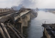 ССО уничтожили железнодорожный мост через Северо-Крымский канал в Крыму ССО уничтожили железнодорожный мост через Северо-Крымский канал и поразили технику, прибывшую для восстановления объекта.