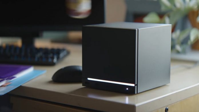 Steam Machine стоит от 1049 долларов: Valve раскрыла характеристики, комплектации и сроки начала продаж игрового ПК на SteamOS. Steam Machine стоит от 1049 долларов: Valve раскрыла характеристики, комплектации и сроки начала продаж игрового ПК на SteamOS.