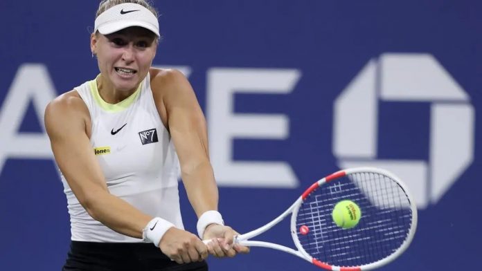 Юлия Стародубцева проиграла Анастасии Захаровой в первом круге WTA 250 в Истборне перед стартом Уимблдона-2026. Юлия Стародубцева проиграла Анастасии Захаровой в первом круге WTA 250 в Истборне перед стартом Уимблдона-2026.