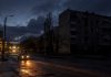 В Крыму ввели веерные отключения: какие города остались без света и воды Отключения света в Крыму ввели после аварий на электросетях. В Алуште, Джанкое и нескольких районах действует график 3 часа через 3.