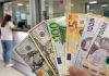 Курс валют в Украине 28 июня 2026: сколько стоят доллар и евро в обменниках сегодня Курс валют в Украине 28 июня: доллар в обменниках продают по 44,95–45,30 грн, евро — по 51,40–51,80 грн. Прогноз наличного рынка.