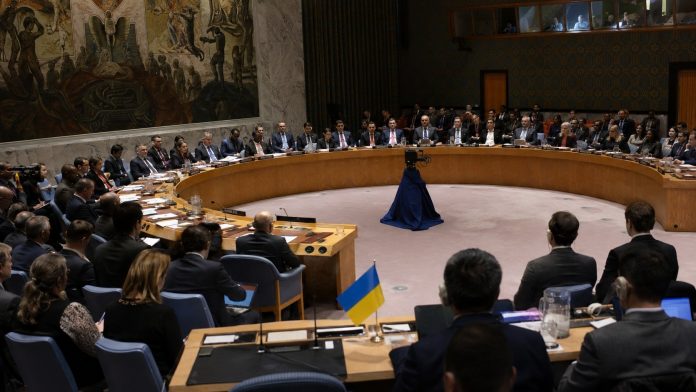 Украина требует срочного заседания Совбеза ООН после атаки РФ 6 июля: Россия выпустила 419 ракет и дронов, в Киеве погибли 11 человек.