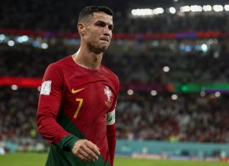 Португалия вылетела с чемпионата мира 2026: Роналду провел последний матч на ЧМ Португалия вылетела с чемпионата мира 2026 после поражения от Испании 0:1, а Криштиану Роналду подтвердил, что это был его последний ЧМ.