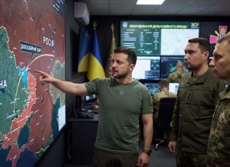 Зеленский создал командование дальнобойного влияния на Россию: Какие задачи получила новая структура ВСУ Командование дальнобойного влияния на Россию создадут в составе ВСУ. Зеленский назвал задачи структуры, но не раскрыл имя руководителя.