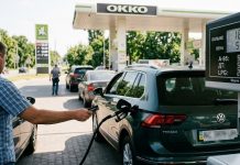 Цены на бензин 17 июля 2026 выросли: сколько стоят дизель и газ на АЗС Украины Цены на бензин 17 июля выросли в сетях SOCAR и «Укрнафта». Сколько стоят А-95, дизель и газ, а также заправка полного бака.