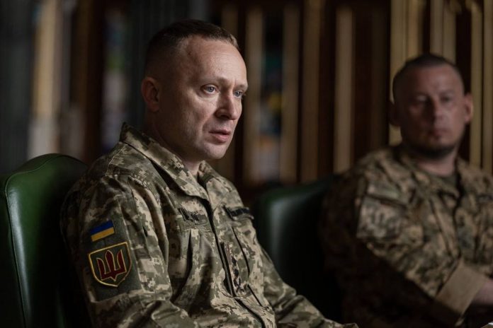 Драпатый стал новым главкомом ВСУ: биография генерала, боевой путь, прежние должности и задачи после смены военного руководства Украины. Драпатый стал новым главкомом ВСУ: биография генерала, боевой путь, прежние должности и задачи после смены военного руководства Украины.