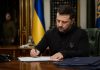 Зеленский продлил военное положение и мобилизацию в Украине до 31 октября 2026 года Военное положение в Украине продлено до 31 октября 2026 года: Зеленский подписал законы о продолжении мобилизации еще на 90 суток.