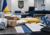 НДС на посылки до 150 евро в Украине: Кабмин предложил новые правила с 2027 года НДС на международные посылки до 150 евро могут ввести в Украине с 2027 года. Кабмин предлагает ставку 20% и исключение для подарков до 45 евро.