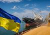 Украина ввела санкции против 13 судов и 28 компаний за незаконный вывоз зерна Санкции Украины против вывоза зерна затронули 13 судов, 28 компаний и 11 граждан России, связанных с перевозками с оккупированных территорий.