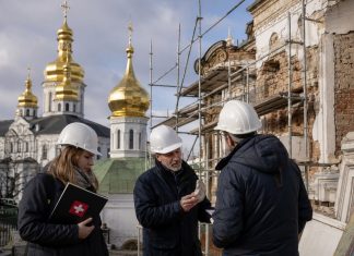 Швейцария выделит 600 тысяч франков на восстановление Киево-Печерской лавры после удара РФ Швейцария выделит 600 тысяч франков на защиту и восстановление Киево-Печерской лавры после российского удара. Работы проведет ЮНЕСКО.