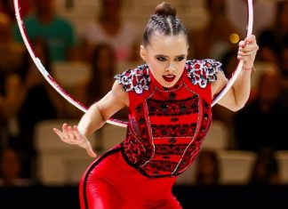 Таисия Онофрийчук выиграла ЧМ-2026 с обручем: первое золото Украины за 13 лет Таисия Онофрийчук выиграла золото ЧМ-2026 с обручем, набрав 30,700 балла. Это первая победа Украины на чемпионатах мира за 13 лет.