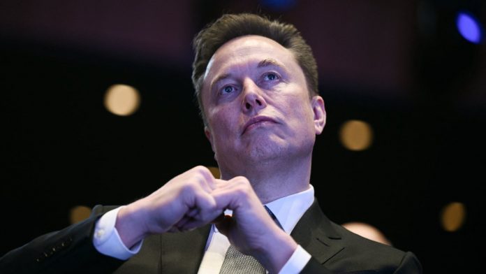 Илон Маск получил орден Свободы Украины по указу Зеленского. Что стало основанием для награждения и кому вручают эту государственную награду.