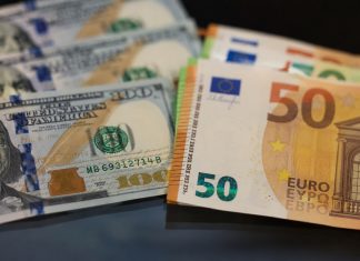 Курс валют НБУ на 28 августа 2026: доллар и евро подешевели к концу недели Курс валют НБУ на 28 августа: доллар снизился до 44,54 грн, евро — до 51,85 грн. Что изменилось и какие риски сохраняются для гривны.