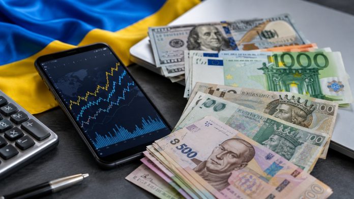 Курс доллара 29 августа 2026 года составляет 44,54 грн. Узнайте официальный курс евро и польского злотого в Украине на выходные.
