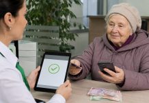 Пенсионерам доплатят до 570 гривен в 2026 году: кто получит деньги автоматически Доплата к пенсии в 2026 году может составить до 570 грн: кто получит возрастную надбавку, какой лимит пенсии действует и нужно ли подавать заявление.