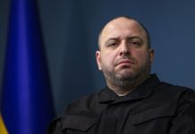 Рустем Умеров назначен главой Службы внешней разведки Украины Рустем Умеров назначен главой Службы внешней разведки Украины. Зеленский также назначил Игоря Клименко новым секретарем СНБО.
