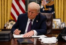 Трамп ограничил гражданство США по праву рождения: кого затронут новые указы Гражданство США по праву рождения ограничил Дональд Трамп: кого затронут новые указы и какие меры вводятся против родильного туризма.